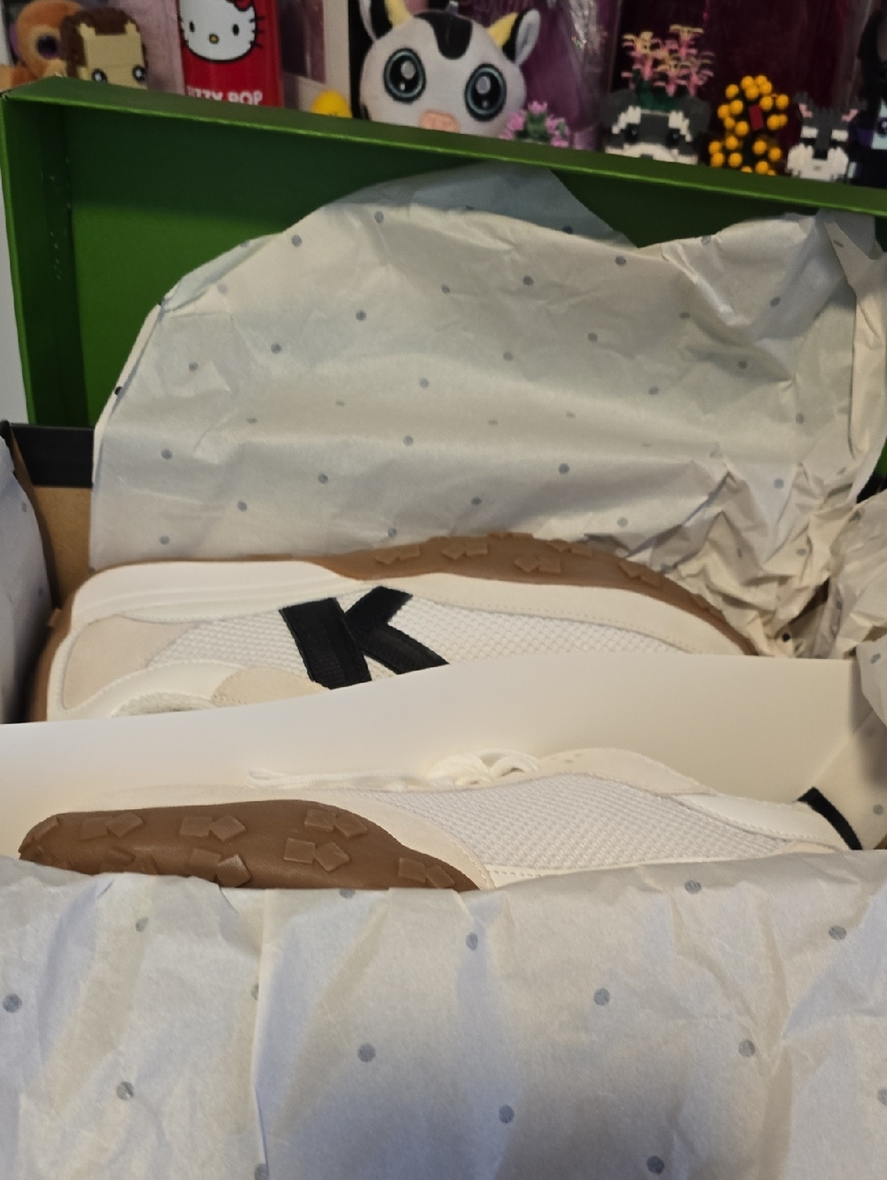 K AS IN KATE RUNNER SNEAKERS - Picture 2 of 8